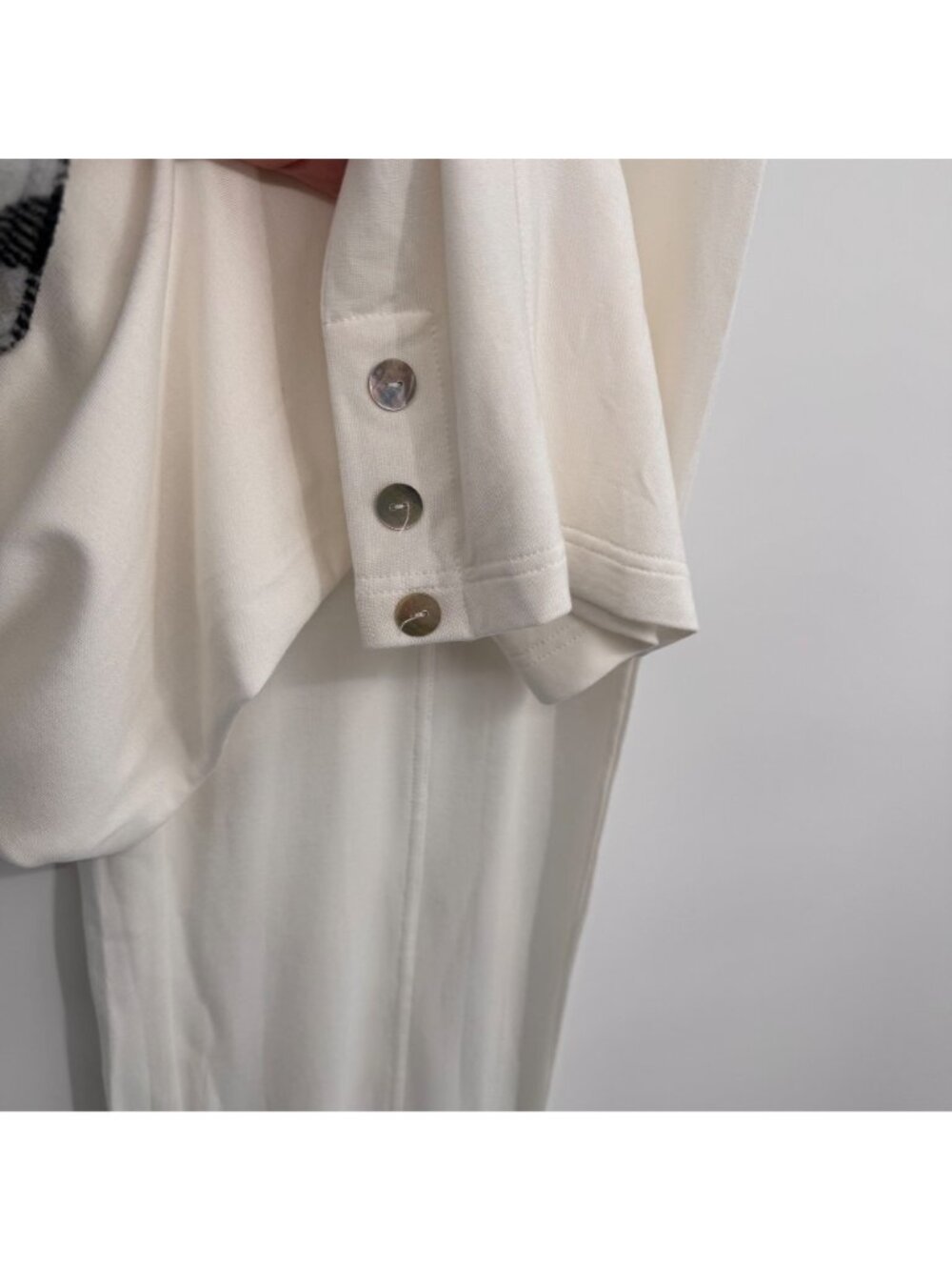 Peck & Peck Womens White Wide-Leg Pants  Button Detail size large pockets New - Picture 2 of 9